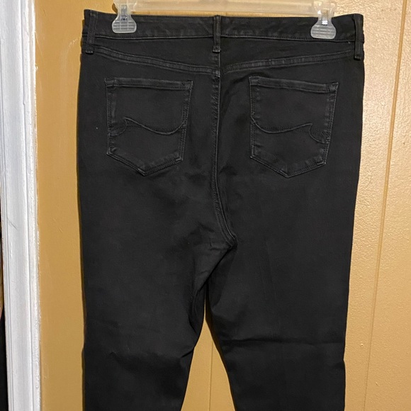 Jeans - Picture 2 of 2